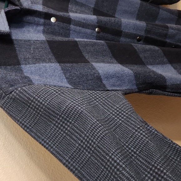 Jacket - Picture 3 of 8